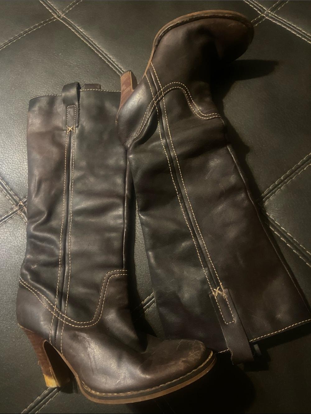 Flawed but beautiful Aldo brown heel boots🤎